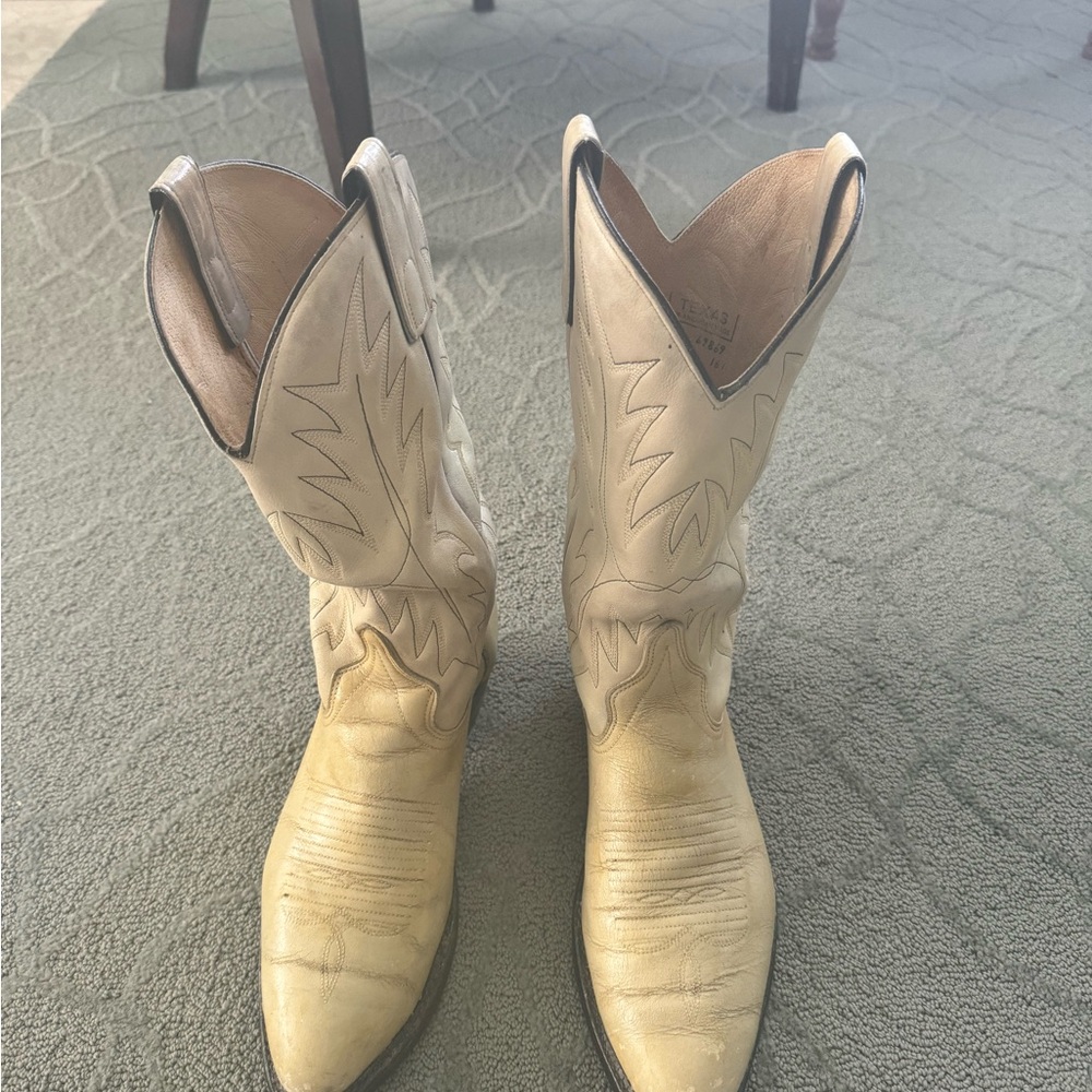 Vintage White Cowboy Boots